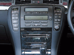 ���դ���